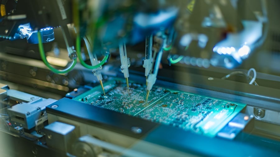 Chipmangel bedroht deutsche Mittelständler: Ein Jahr Lieferzeit durch KI-Boom